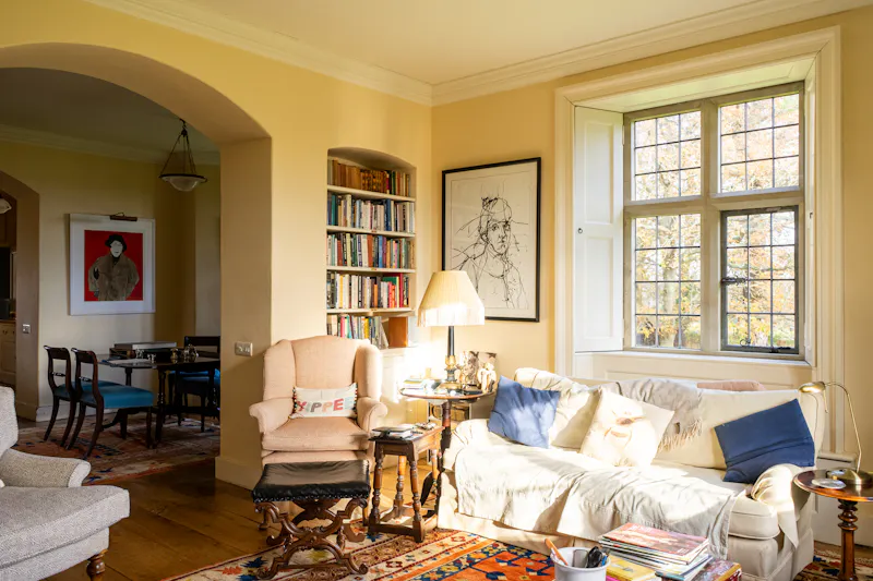 Living Room at Billingshurst Manor House, D1308 (photo 27)