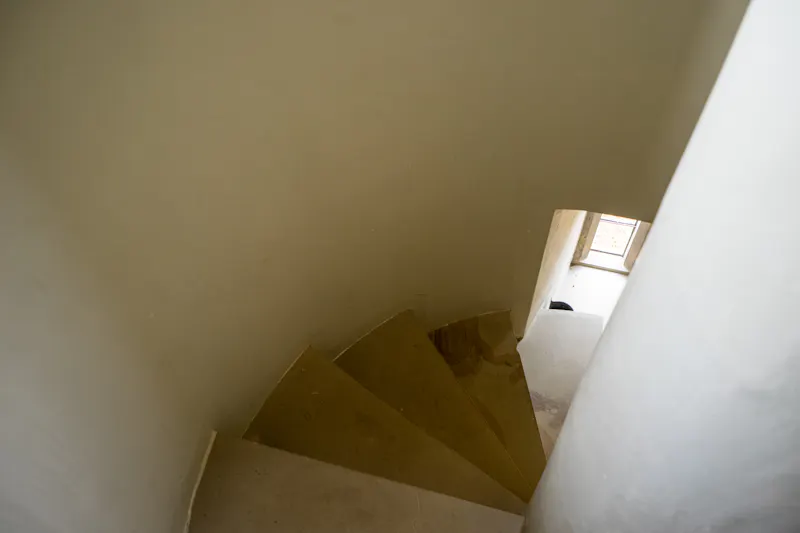 Staircase at Billingshurst Manor House, D1308 (photo 49)