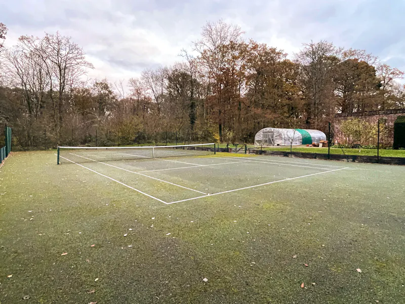 Tennis court at Billingshurst Manor House, D1308 (photo 134)