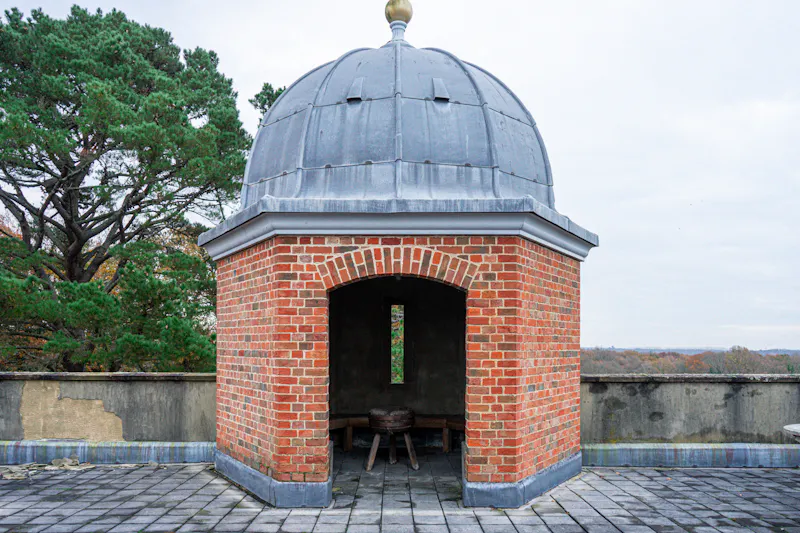 Roof terrace at Billingshurst Manor House, D1308 (photo 117)