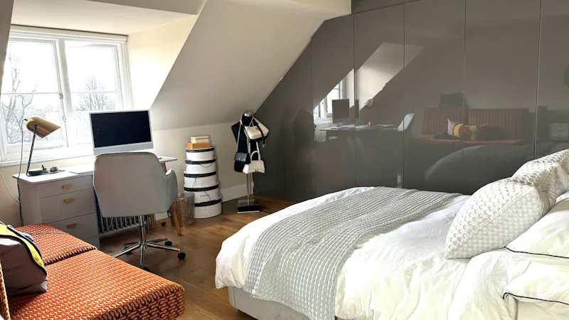 Bedroom at Vibrant Islington family home, A1307 (photo 18)
