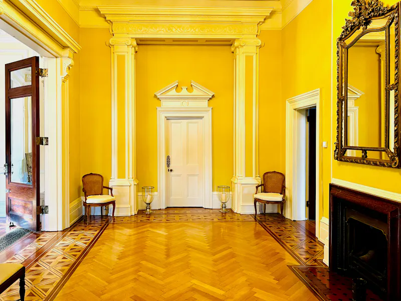 Elegant Longcross house, A1254 (photo 3)