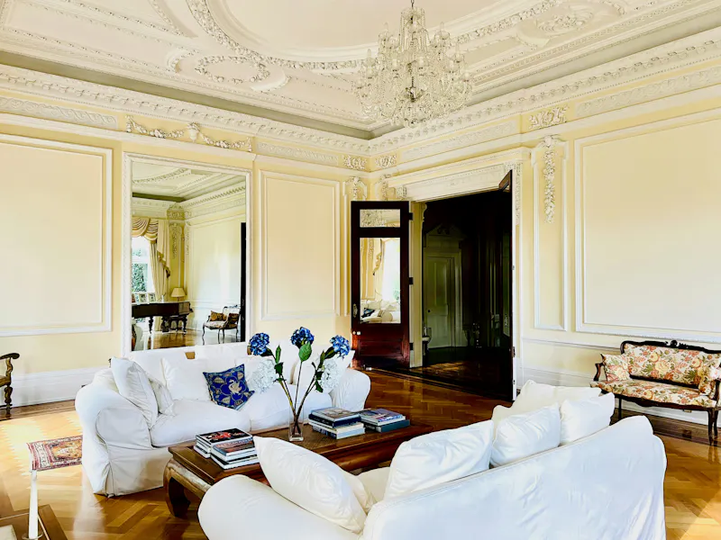 Elegant Longcross house, A1254 (photo 10)