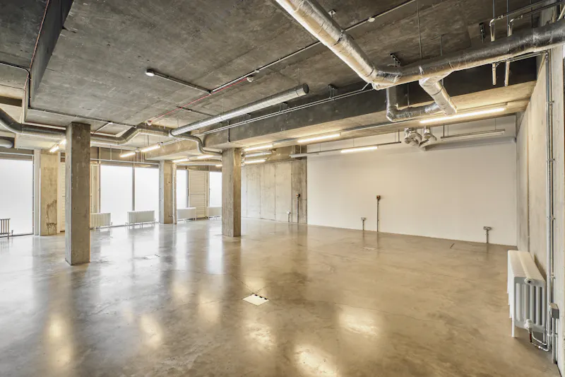 Studio at De Beauvoir concrete studios, N242 (photo 22)