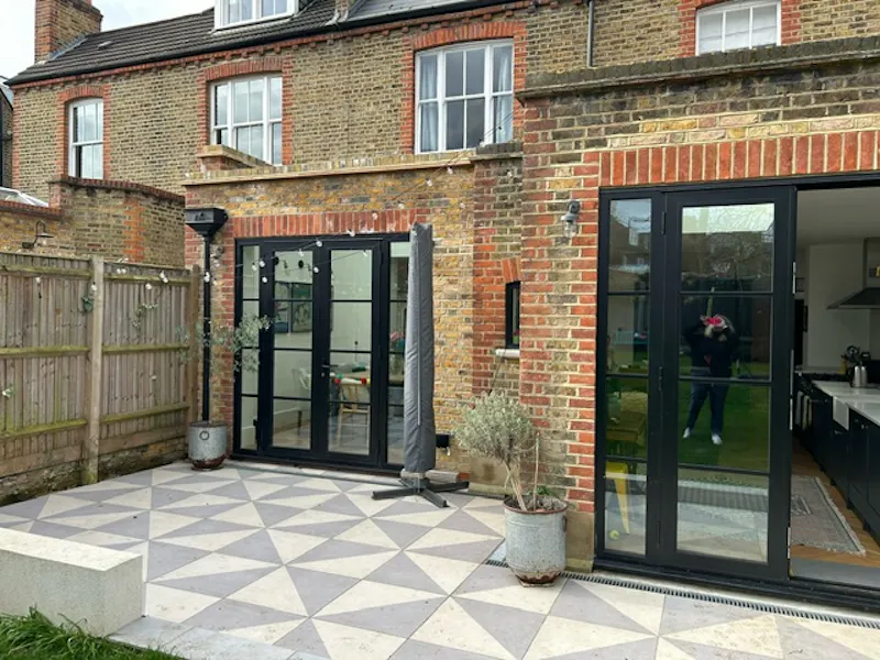 Terrace/Patio at Streatham Hill Family Home, B2037 (photo 24)