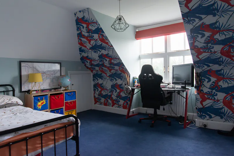 Wallpaper at Streatham Hill Family Home, B2037 (photo 20)