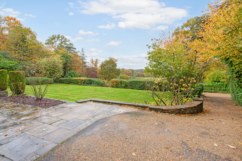 Terrace/Patio at Vacant Longcross Country House, D2766 (photo 25)