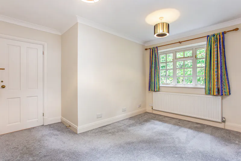 Bedroom at Vacant Longcross Country House, D2766 (photo 21)