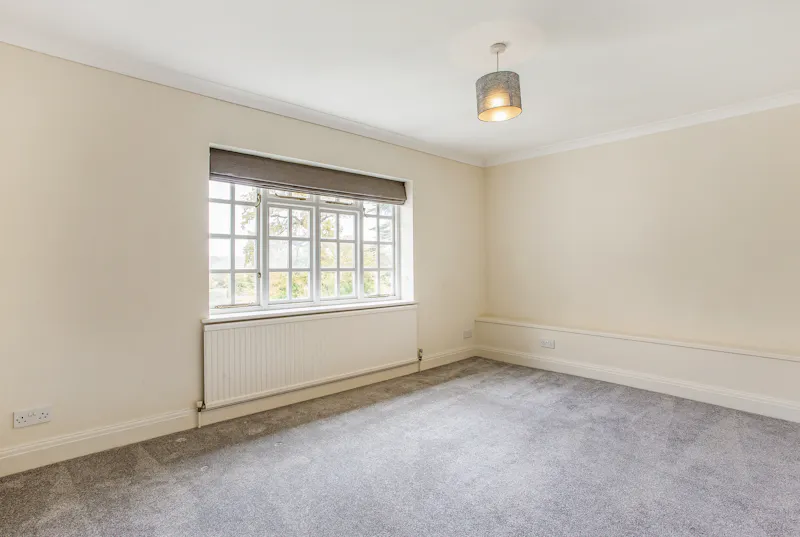 Bedroom at Vacant Longcross Country House, D2766 (photo 20)