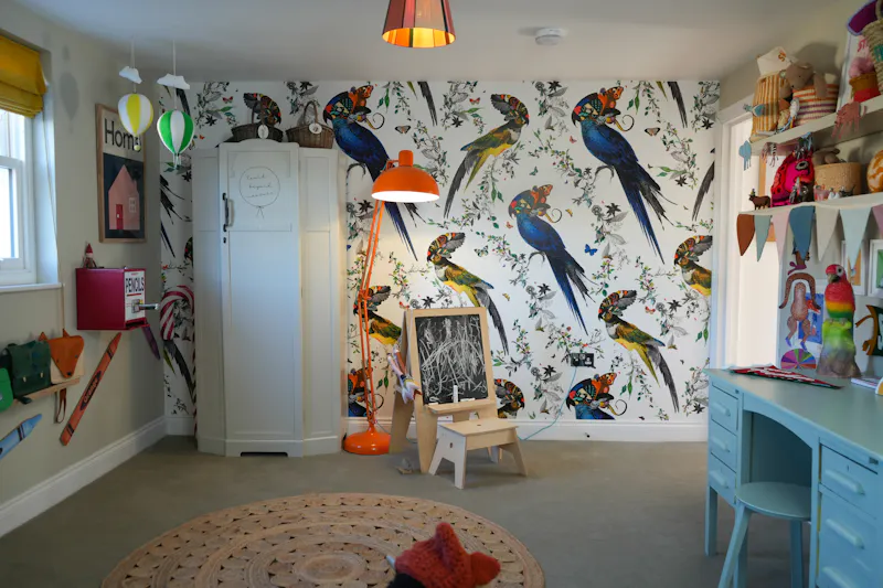 Wallpaper at Colourful Twickenham Townhouse, D2767 (photo 21)