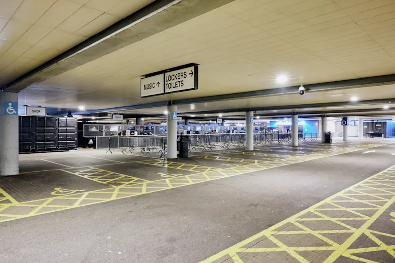Vast Tottenham Venue, N548 (photo 49)