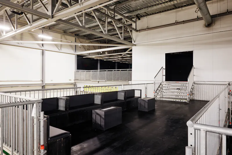 Vast Tottenham Venue, N548 (photo 27)