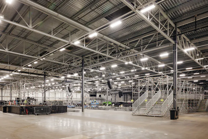 Vast Tottenham Venue, N548 (photo 21)