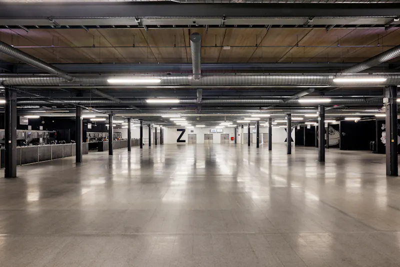 Vast Tottenham Venue, N548 (photo 12)