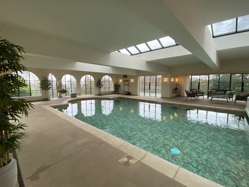 Swimming pool - indoor at Mill Hill Spanish Villa, D2790 (photo 11)