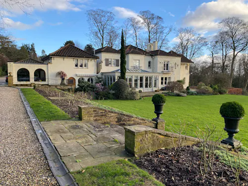 Mill Hill Spanish Villa, D2790