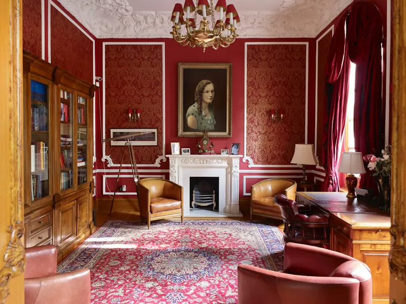 Study at Mill Hill Rococo Chateau, E532 (photo 8)