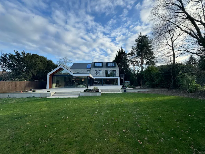 Luxury Esher modern home, K500 (photo 45)