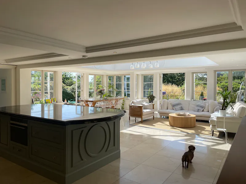 Open plan at Vesitile Hampshire Pool House, D2785 (photo 6)
