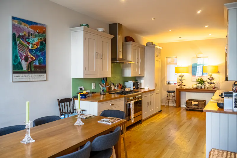 Kitchen at Luxury Knightsbridge Townhouse, A1185 (photo 4)