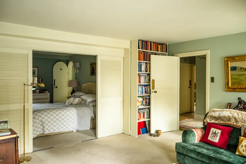 Bedroom at Luxury Knightsbridge Townhouse, A1185 (photo 37)