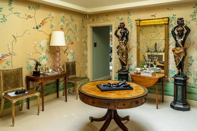 Wallpaper at Luxury Knightsbridge Townhouse, A1185 (photo 24)