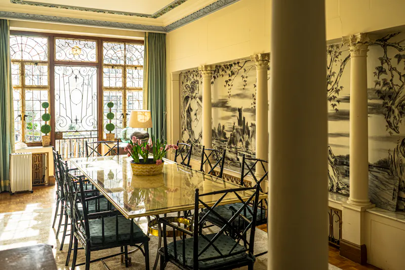 Dining room at Luxury Knightsbridge Townhouse, A1185 (photo 8)