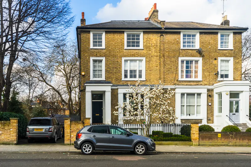 Driveway at RIBA Canonbury Townhouse, B2038 (photo 1)