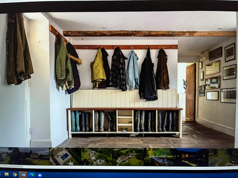 Changing rooms at Idyllic Georgian Chippenham Manor, A1626 (photo 56)