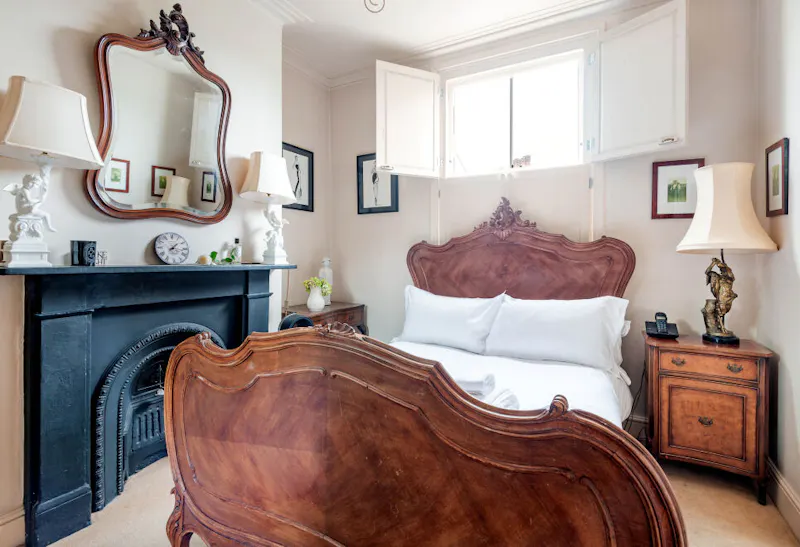 Clapham Townhouse, B1799 (photo 21)