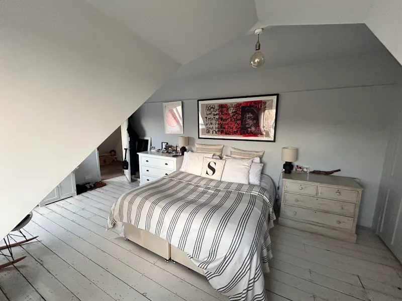 Bedroom at Tufnell Park Edwardian Home, D1955 (photo 26)