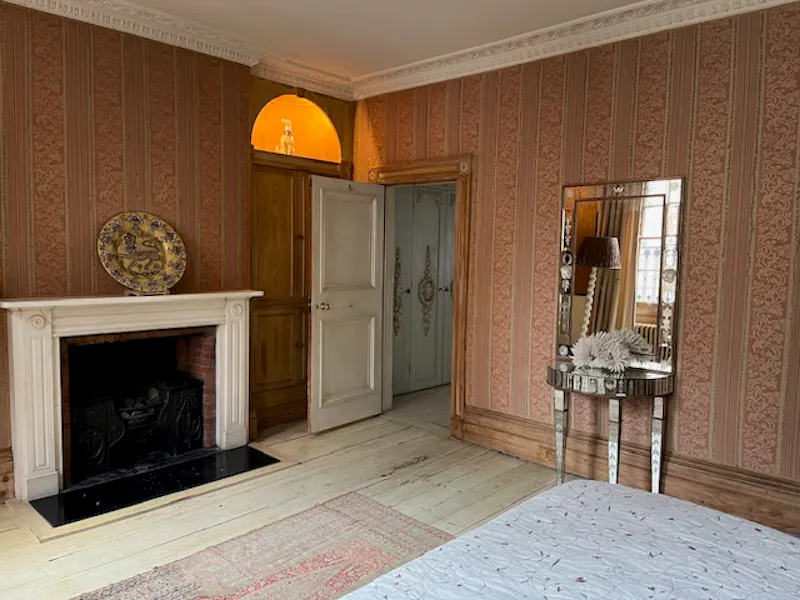 Classic Cheyne Row Townhouse, A1625 (photo 20)