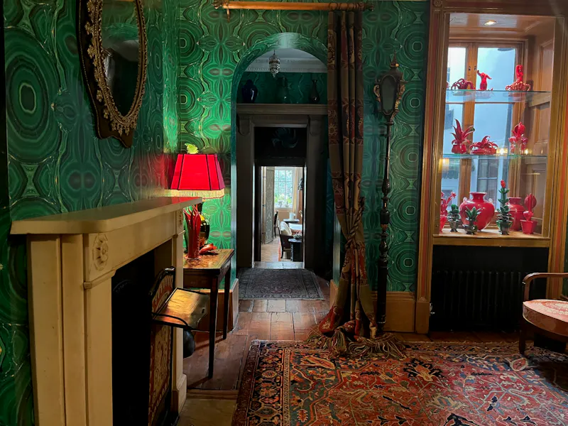 Classic Cheyne Row Townhouse, A1625 (photo 24)