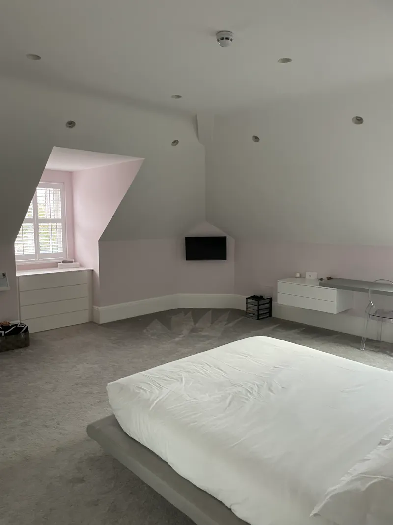 Bedroom at Modern Manchester family home, D2768 (photo 19)