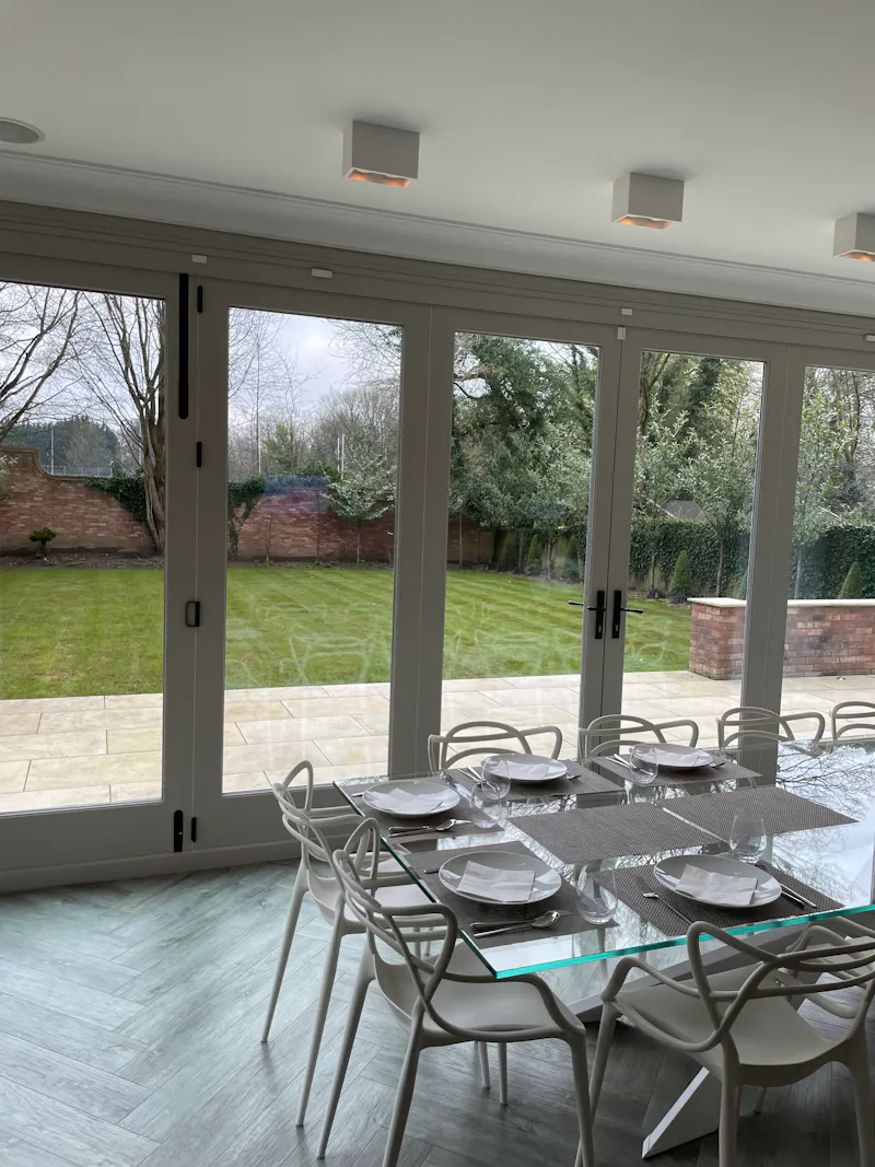 Modern Manchester family home, D2768 (photo 9)
