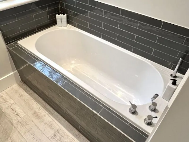 Bath at Ascot American Cottage, C941 (photo 21)