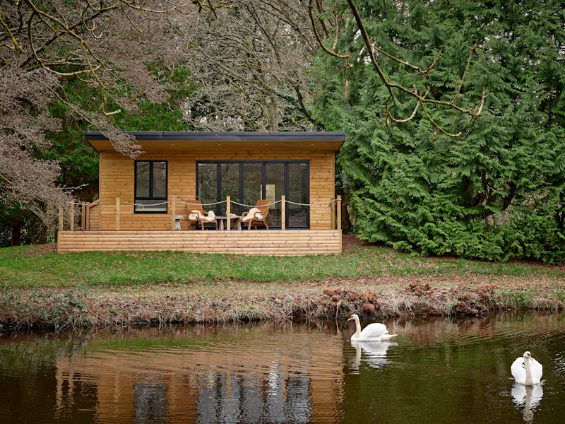 Chobham Lake House, L756 (photo 26)