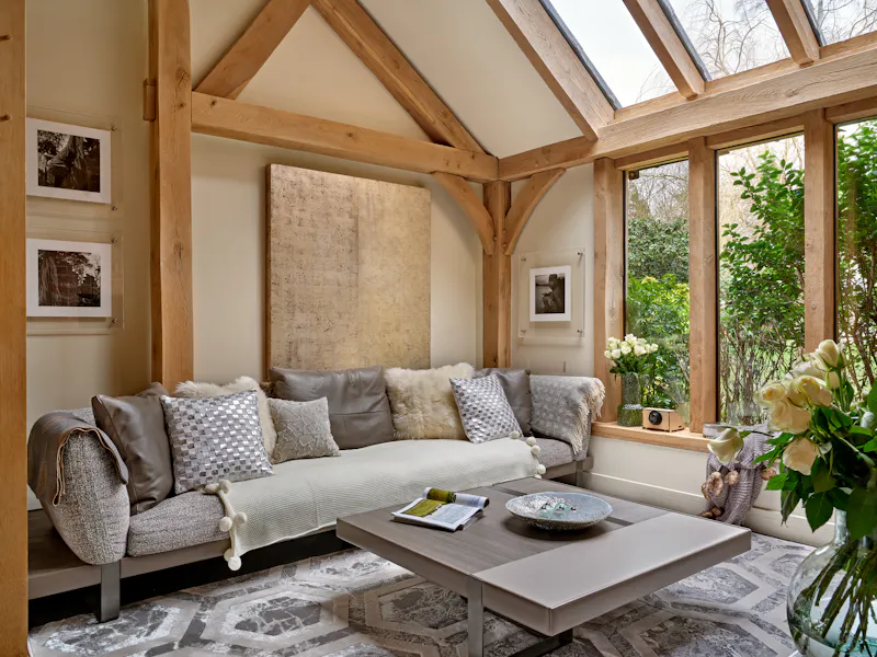 Beams at Chobham Lake House, L756 (photo 15)
