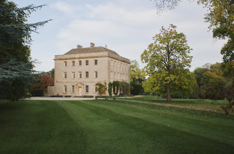 Idyllic Georgian Chippenham Manor, A1626 (photo 3)