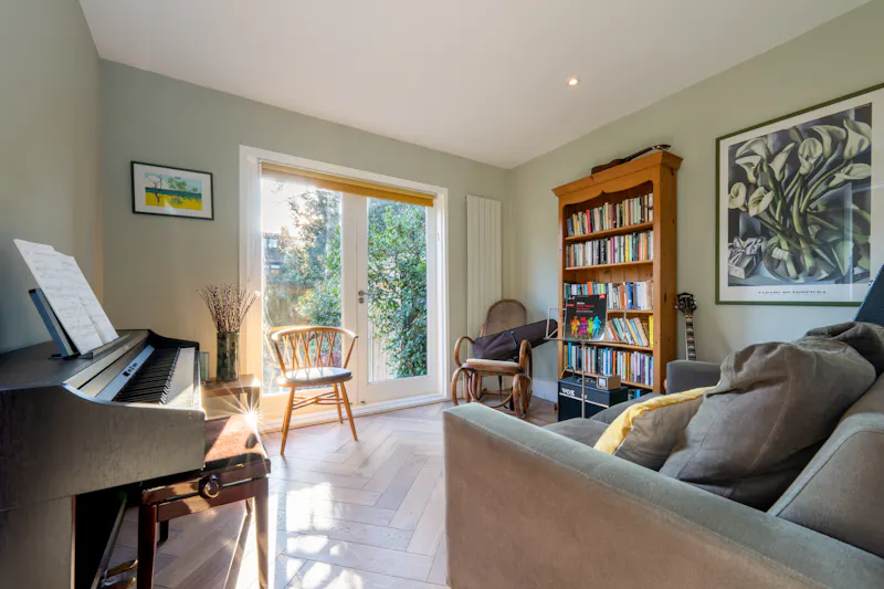 Piano at 1930's Kensal Rise Home, D2770 (photo 10)