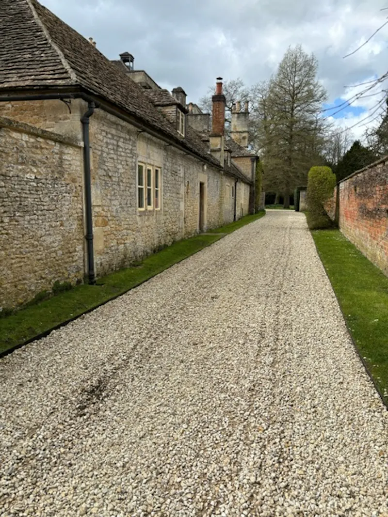Driveway at Idyllic Georgian Chippenham Manor, A1626 (photo 137)