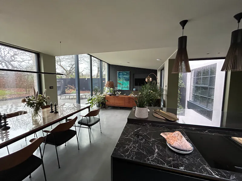 Open plan at Contemporary Muswell Hill Home, D2771 (photo 6)