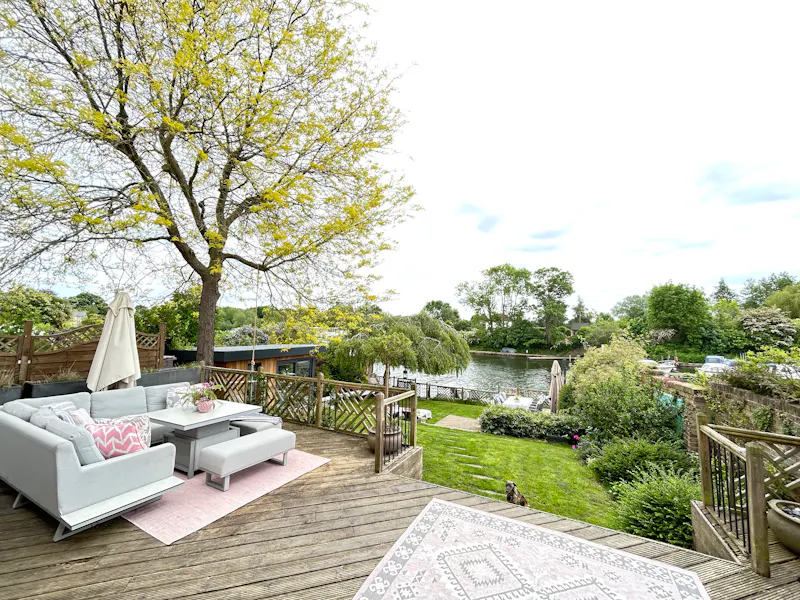 Terrace/Patio at Thameside Pink House, B2040 (photo 19)