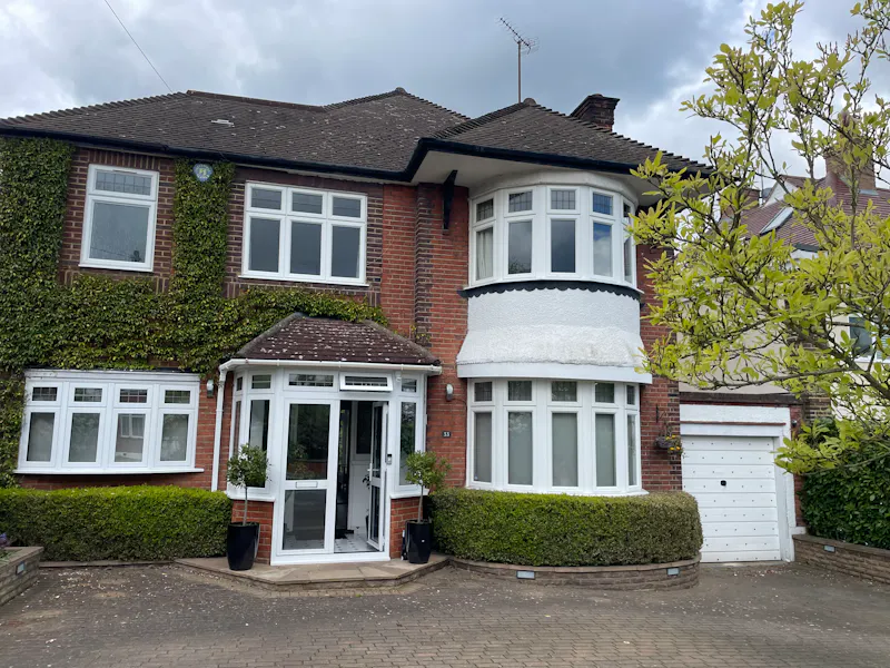 Classic family home in Barnet, D2780 (photo 1)