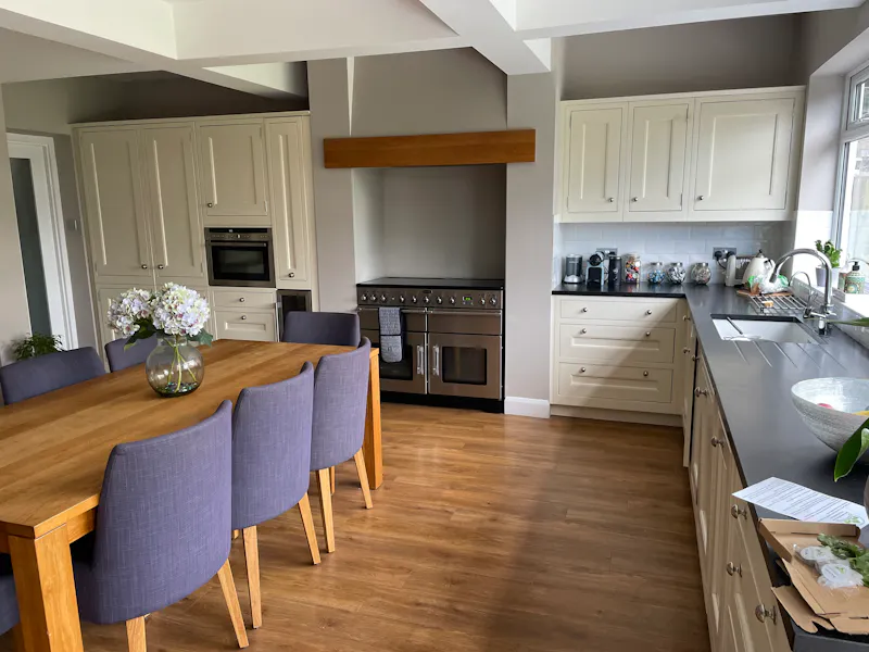 Classic family home in Barnet, D2780 (photo 11)