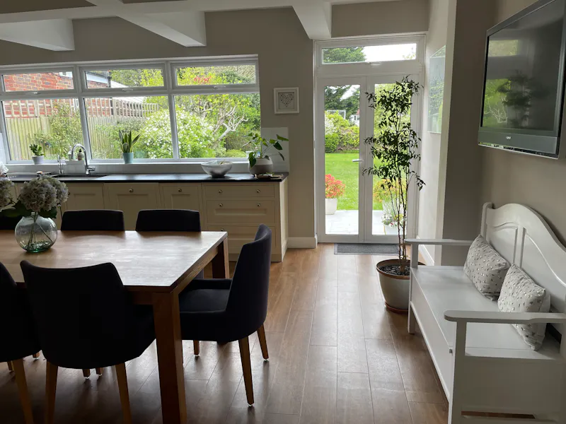 Classic family home in Barnet, D2780 (photo 13)