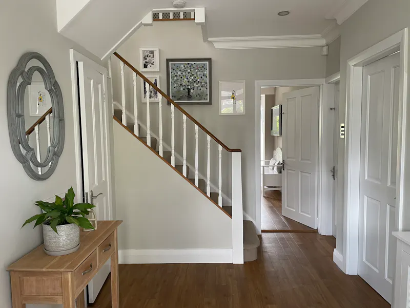 Entrance hall at Classic family home in Barnet, D2780 (photo 6)
