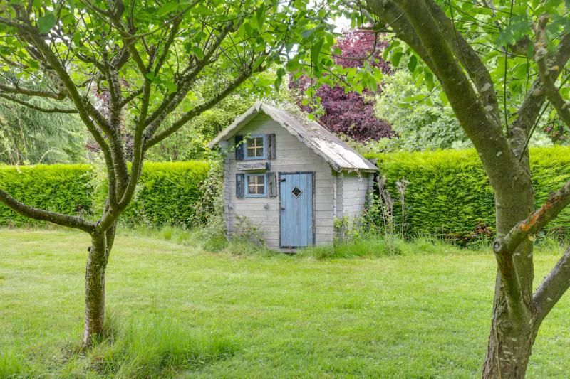 Summer house at Barnston Grade 2 Rectory, A1627 (photo 36)