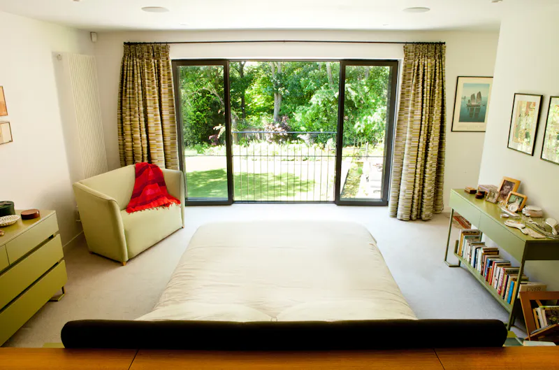 Airy Modern Highgate Home, D2546 (photo 20)