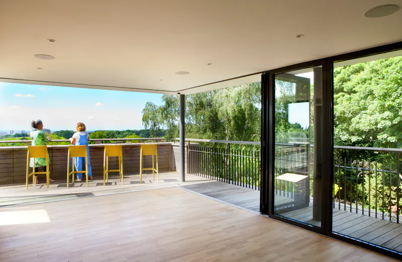 Airy Modern Highgate Home, D2546 (photo 30)